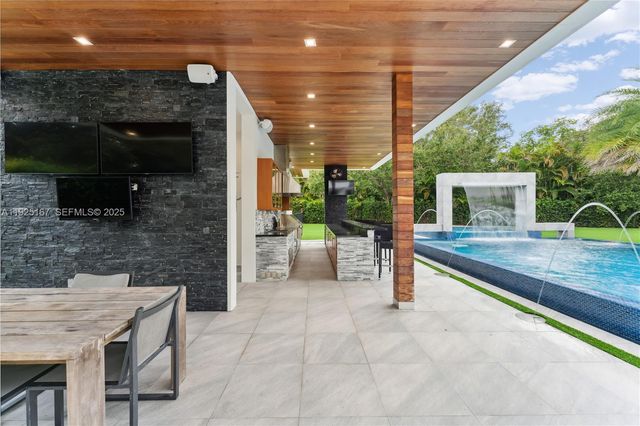 6300 Moss Ranch Rd, Pinecrest, FL 33156