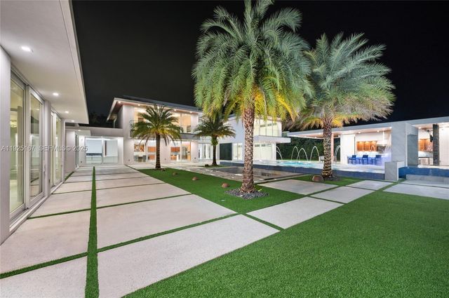 6300 Moss Ranch Rd, Pinecrest, FL 33156