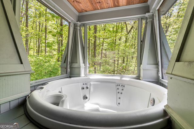8954 Doublehead Gap Road, Blue Ridge, GA 30513