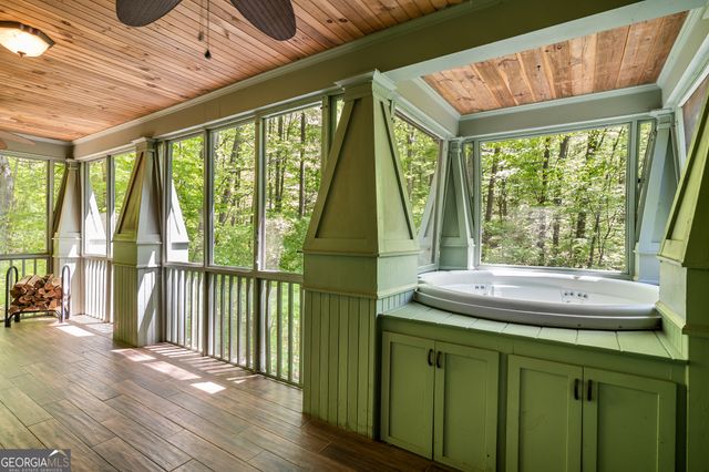8954 Doublehead Gap Road, Blue Ridge, GA 30513