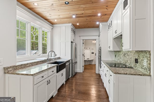 8954 Doublehead Gap Road, Blue Ridge, GA 30513