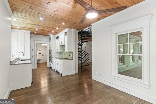 8954 Doublehead Gap Road, Blue Ridge, GA 30513