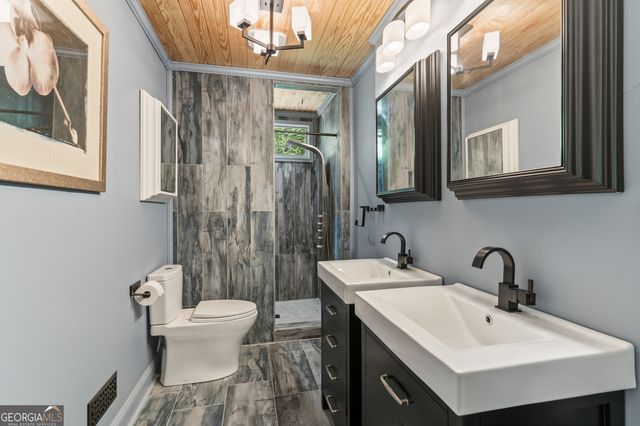8954 Doublehead Gap Road, Blue Ridge, GA 30513