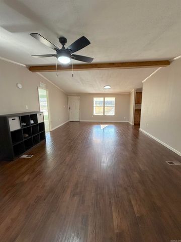 214 Shafer Trl, Austin, AR 72007