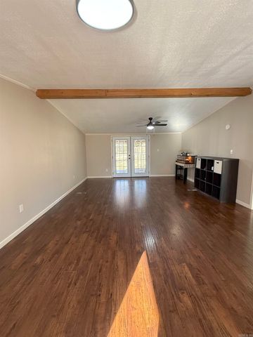 214 Shafer Trl, Austin, AR 72007