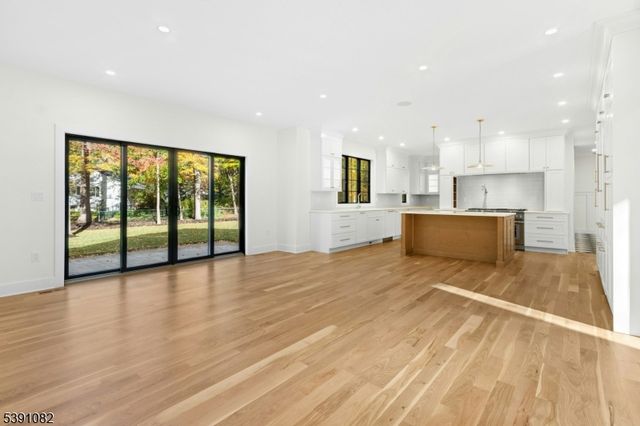 1191 Cooper Road, Scotch Plains Twp., NJ 07076