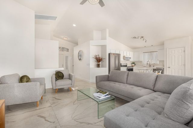 7831 S 27th Way, Phoenix, AZ 85042