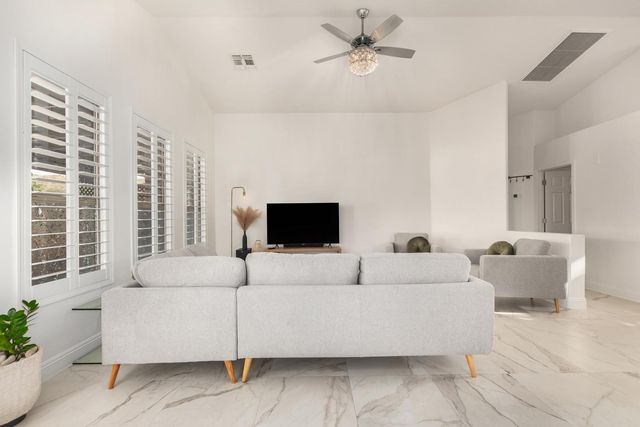 7831 S 27th Way, Phoenix, AZ 85042