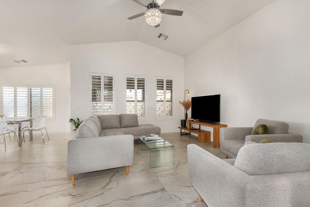 7831 S 27th Way, Phoenix, AZ 85042
