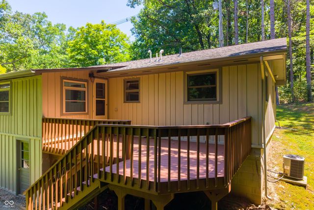 2600 Lanam Ridge Road, Nashville, IN 47448