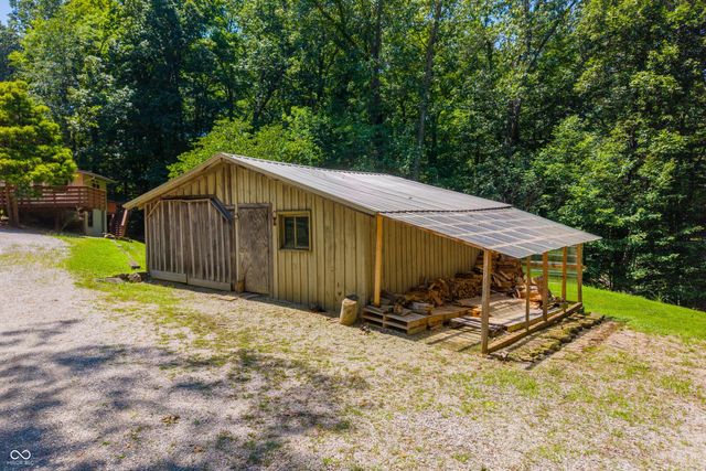 2600 Lanam Ridge Road, Nashville, IN 47448