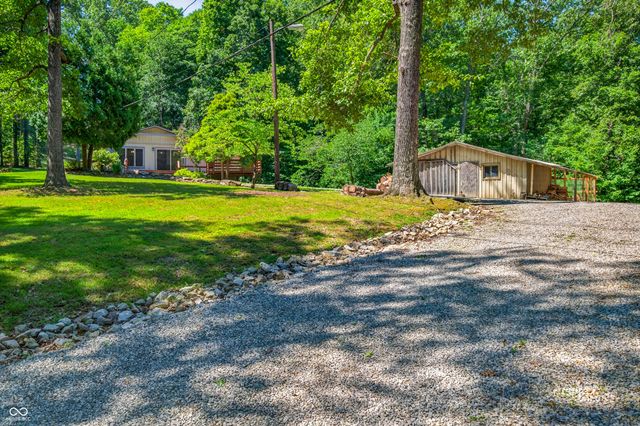 2600 Lanam Ridge Road, Nashville, IN 47448