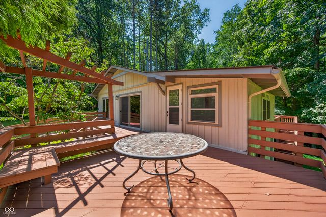 2600 Lanam Ridge Road, Nashville, IN 47448