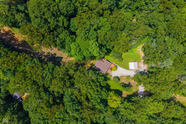2600 Lanam Ridge Road, Nashville, IN 47448