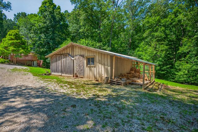 2600 Lanam Ridge Road, Nashville, IN 47448