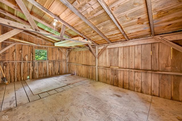 2600 Lanam Ridge Road, Nashville, IN 47448