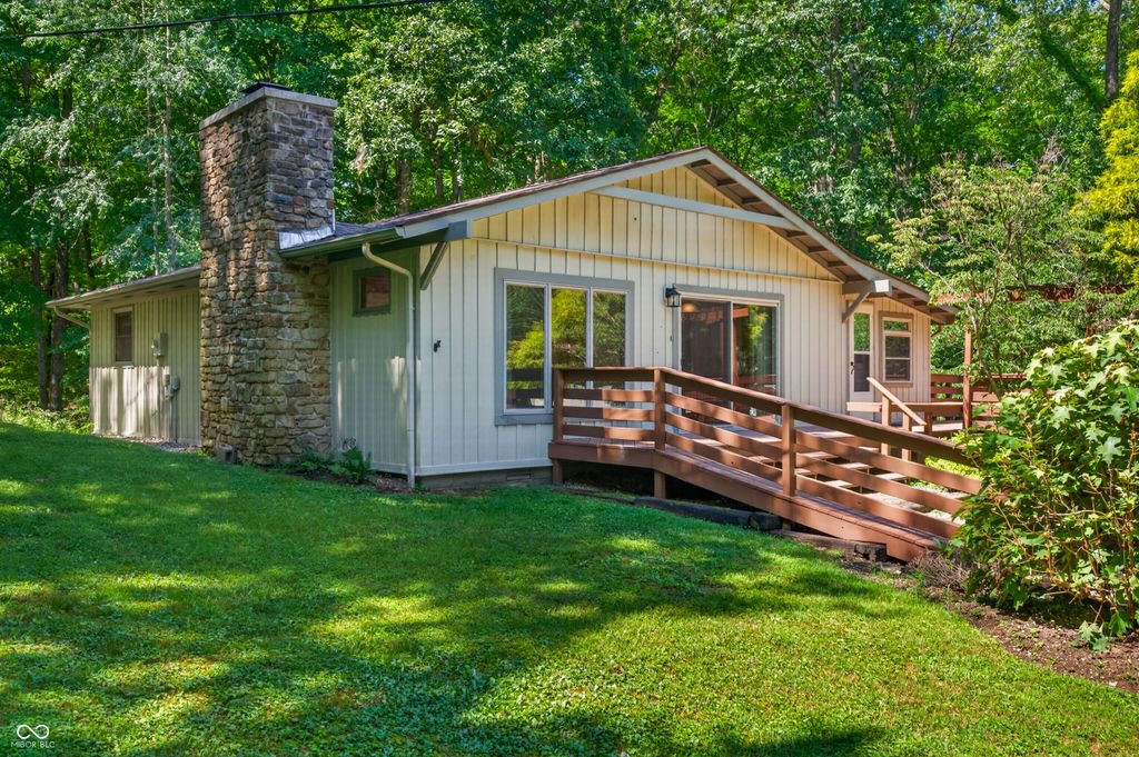 2600 Lanam Ridge Road, Nashville, IN 47448
