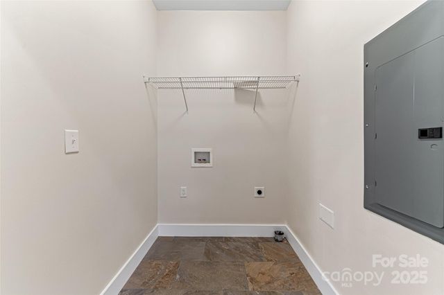 22 Ben Lippen Road A, Asheville, NC 28806