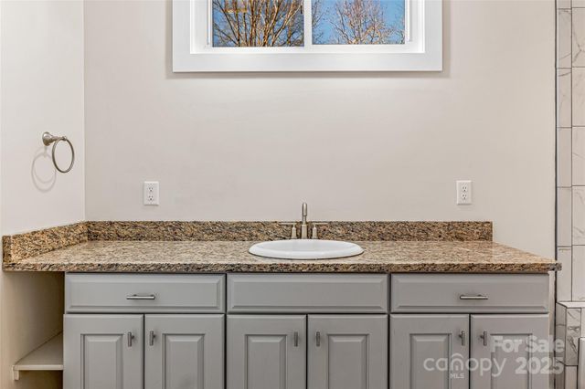 22 Ben Lippen Road A, Asheville, NC 28806