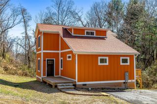 22 Ben Lippen Road A, Asheville, NC 28806
