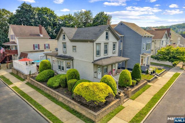 22 Norwood Street, Haledon, NJ 07508