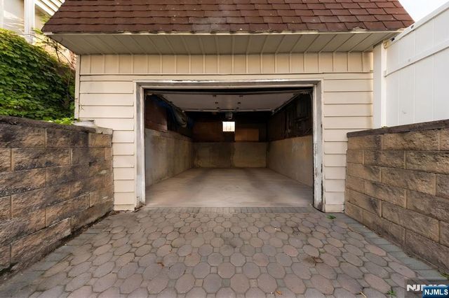 22 Norwood Street, Haledon, NJ 07508