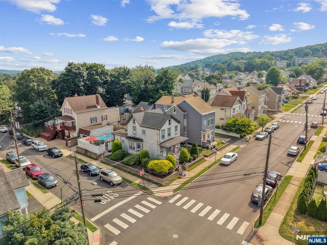 22 Norwood Street, Haledon, NJ 07508
