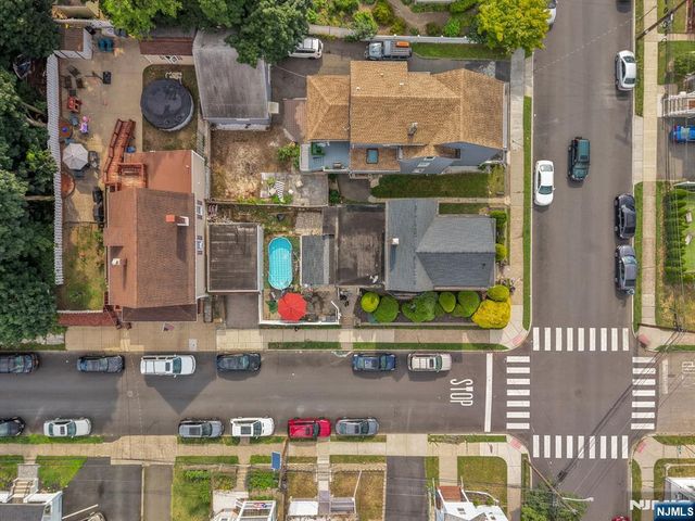 22 Norwood Street, Haledon, NJ 07508