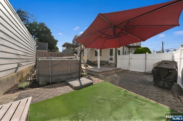 22 Norwood Street, Haledon, NJ 07508