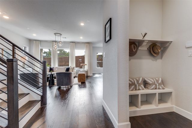 9136 Rock Daisy Ct Court, Dallas, TX 75231