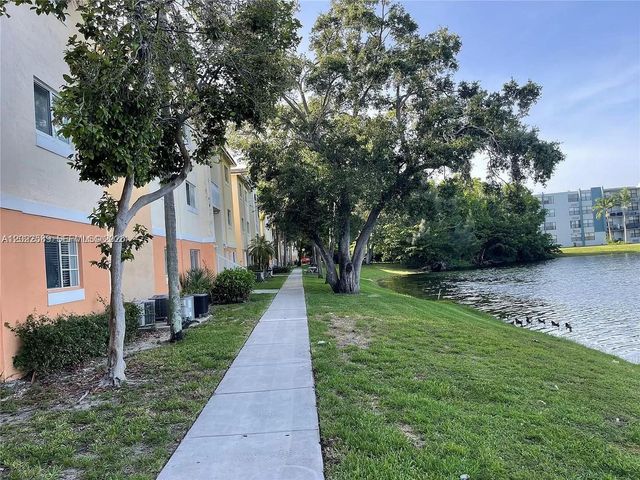 3690 N 56th Ave 916, Hollywood, FL 33021