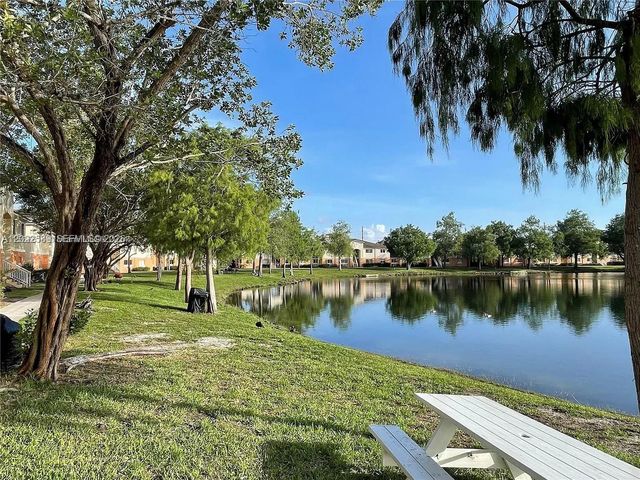 3690 N 56th Ave 916, Hollywood, FL 33021