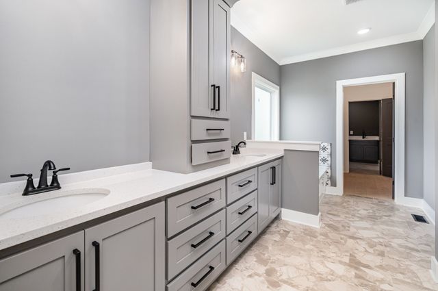 115 Crenshaw rd, Hartsville, TN 37074