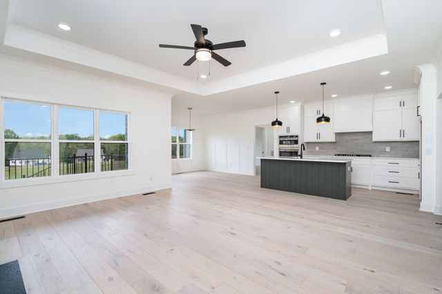 115 Crenshaw rd, Hartsville, TN 37074