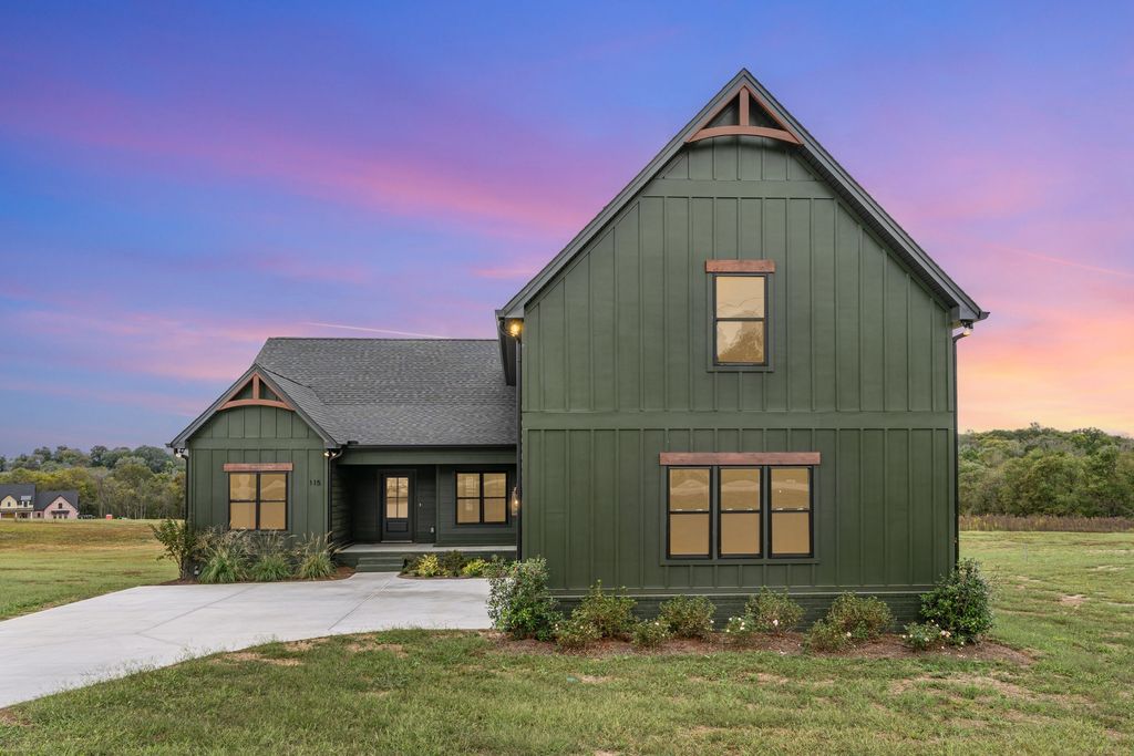 115 Crenshaw rd, Hartsville, TN 37074