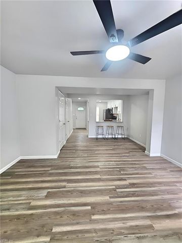 1649 Darren CIR, Portsmouth, VA 23701