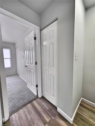 1649 Darren CIR, Portsmouth, VA 23701