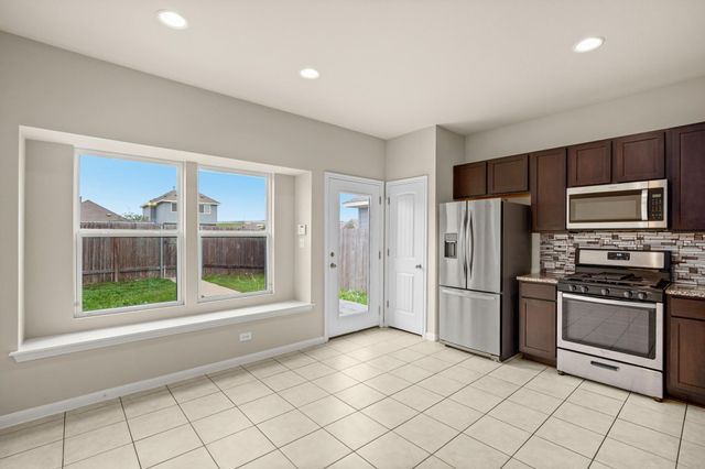 1006 Sand Post PL, San Marcos, TX 78666