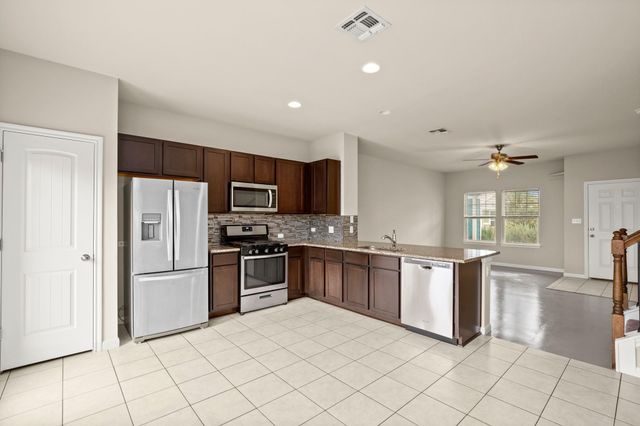 1006 Sand Post PL, San Marcos, TX 78666