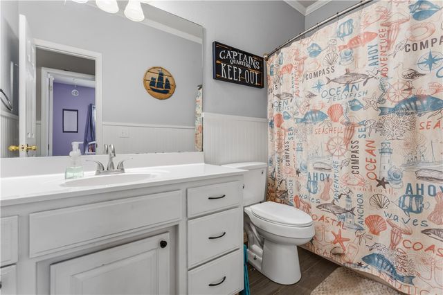 319 Bluff Drive, Lowell, AR 72745