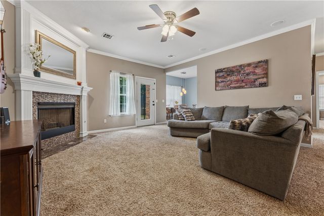 319 Bluff Drive, Lowell, AR 72745