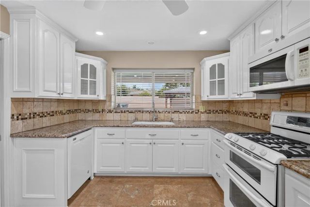 1410 Kellogg, Corona, CA 92879