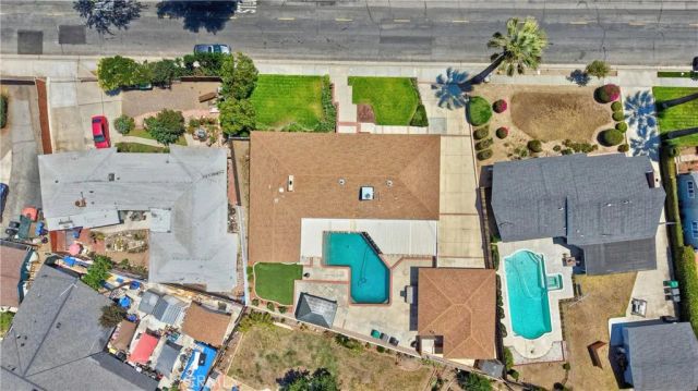 1410 Kellogg, Corona, CA 92879