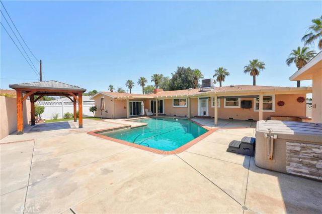 1410 Kellogg, Corona, CA 92879