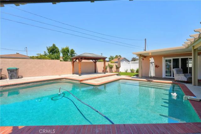 1410 Kellogg, Corona, CA 92879