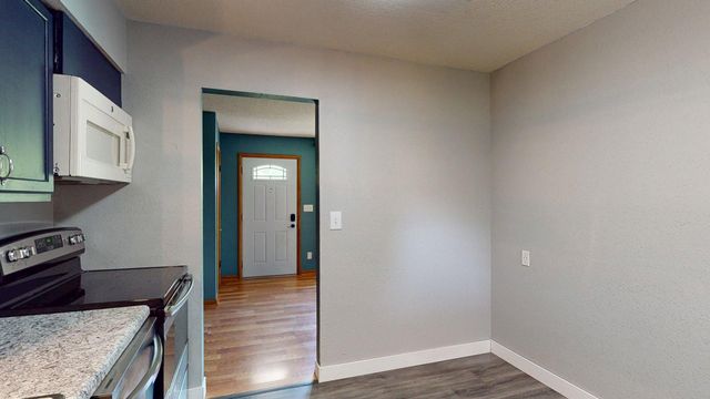 107 9th Avenue NE, Dodge Center, MN 55927