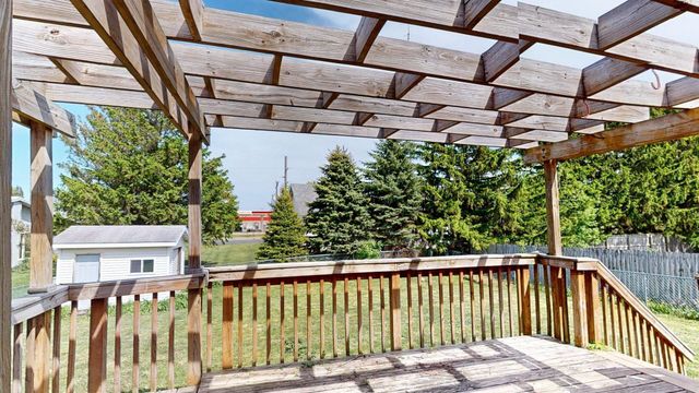 107 9th Avenue NE, Dodge Center, MN 55927