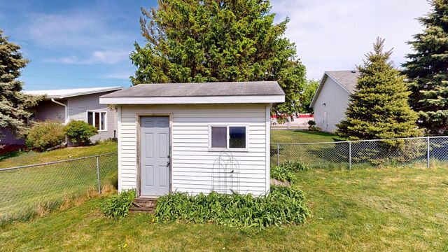 107 9th Avenue NE, Dodge Center, MN 55927