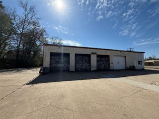 500 E Houston Street, Cleveland, TX 77327