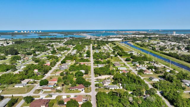 107 Gotham Drive, Fort Pierce, FL 34946